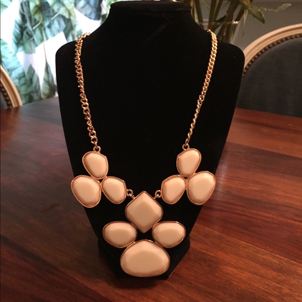 Ivory stone & gold tone metal statement necklace